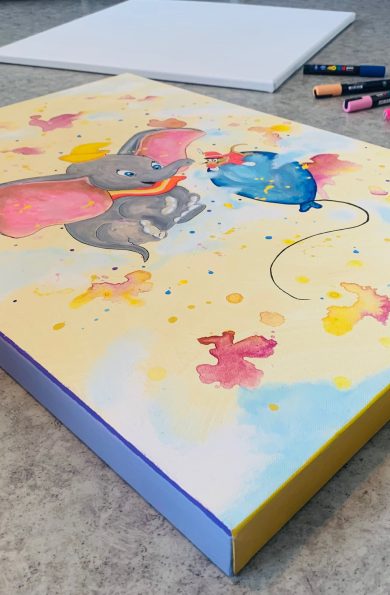 DUMBO IN THE AIR - 70 x 50 cm - 3D - 2025